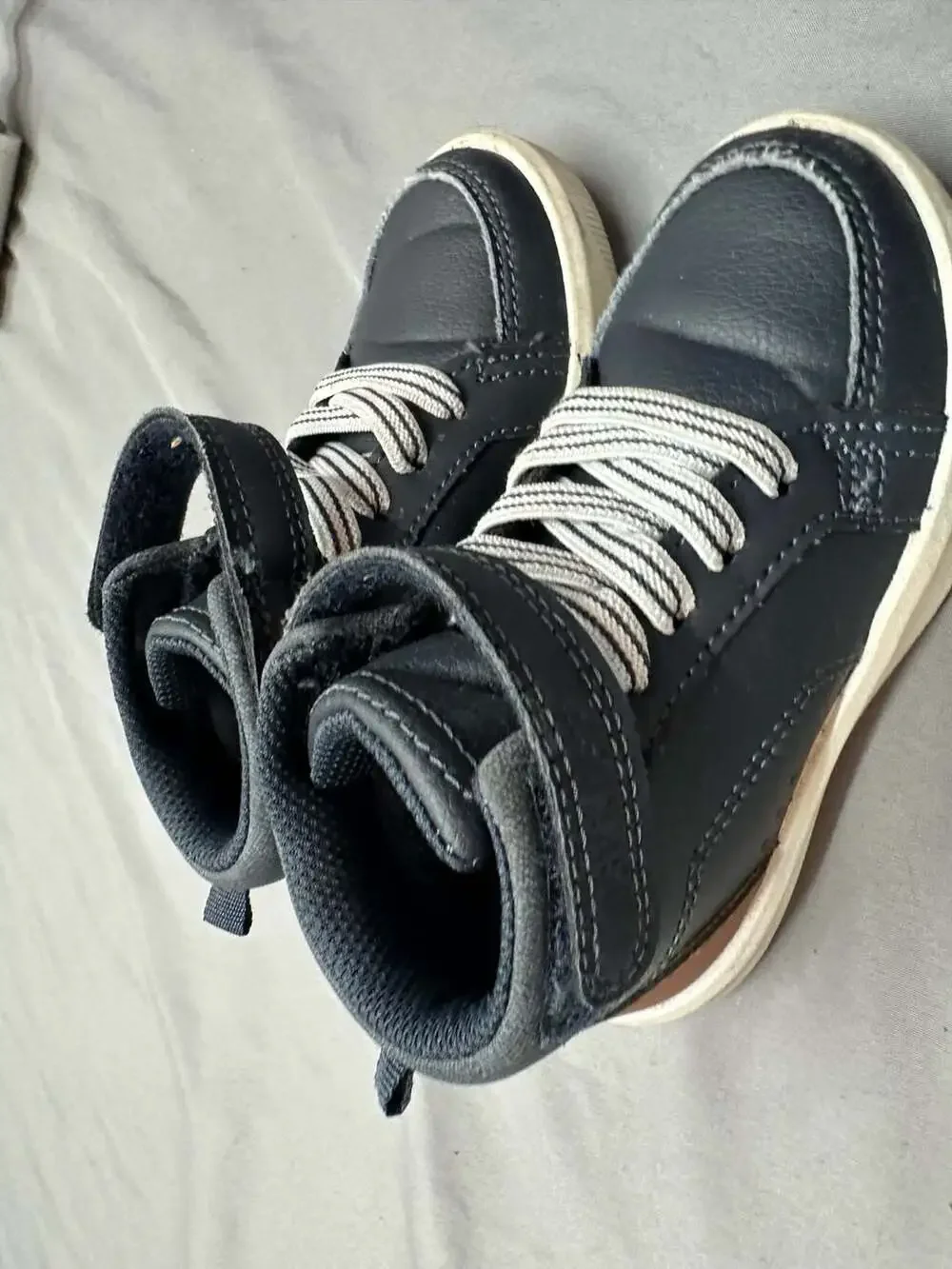 OshKosh B'gosh Toddler Boys Navy High Top Casual Sneakers Size 7